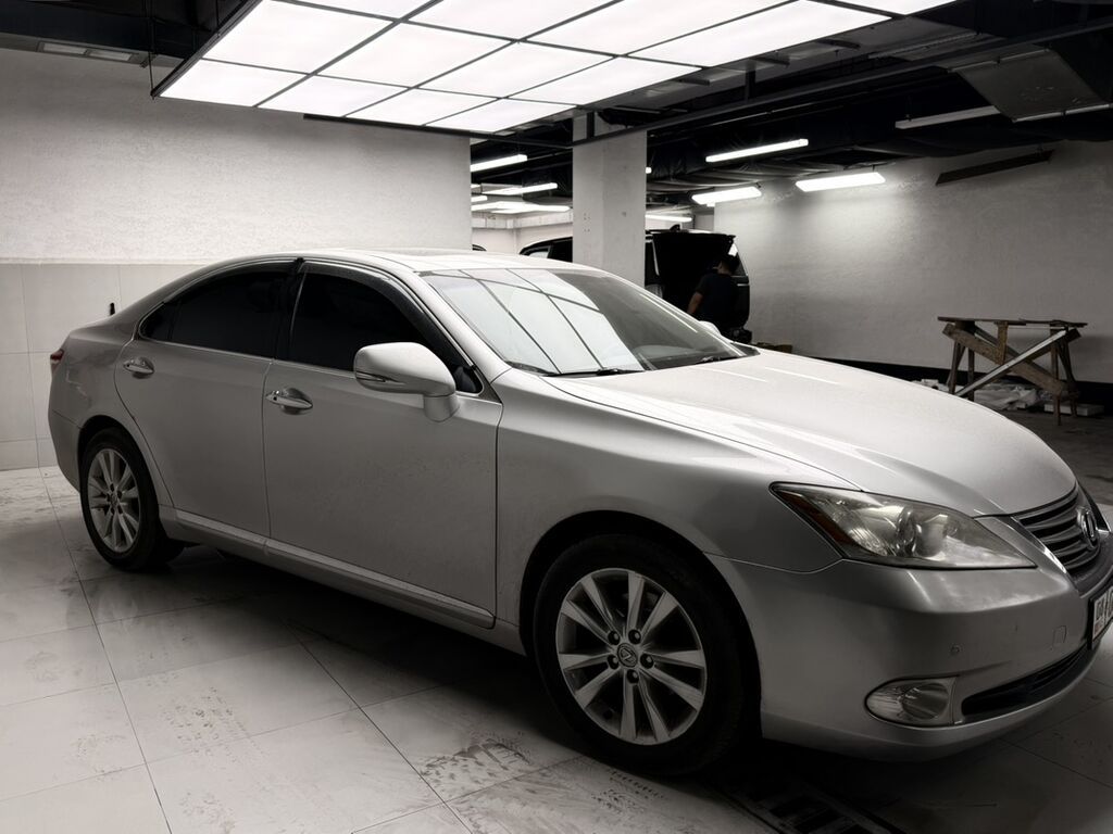 Lexus ES: 2010 г., 3.5 л, Автомат, Бензин, Седан: фото 3