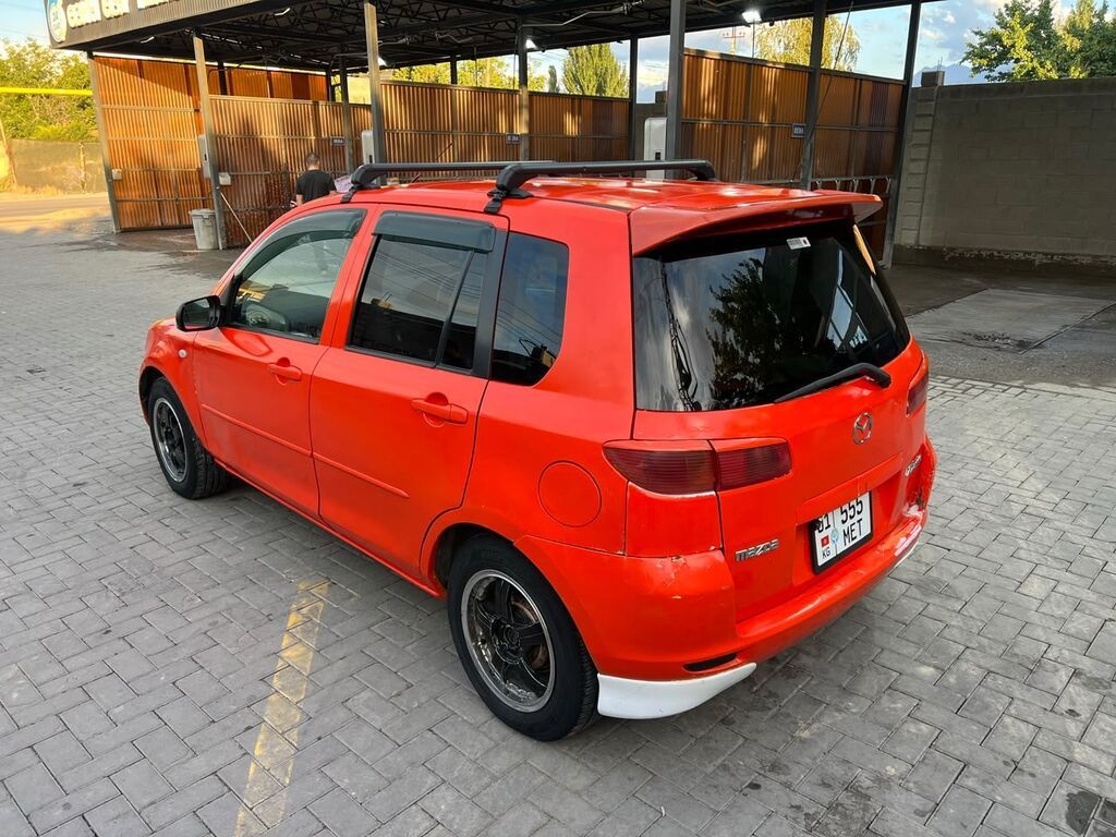 Mazda Demio: 2003 г., 1.3 л, Автомат, Бензин, Хэтчбэк: фото 4