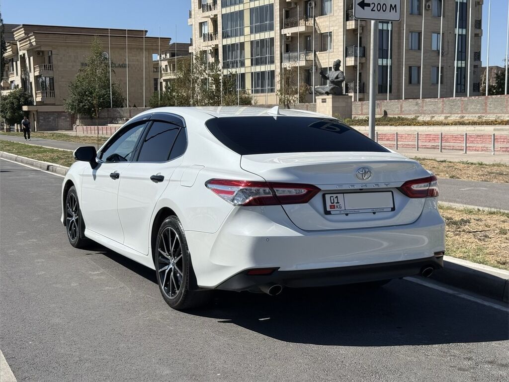 Toyota Camry: 2022 г., 2 л, Вариатор, Бензин, Седан: фото 6