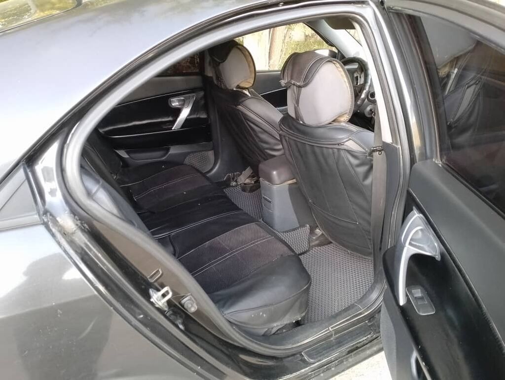 Nissan Primera: 2004 г., 1.8 л, Механика, Бензин, Лифтбек: фото 4