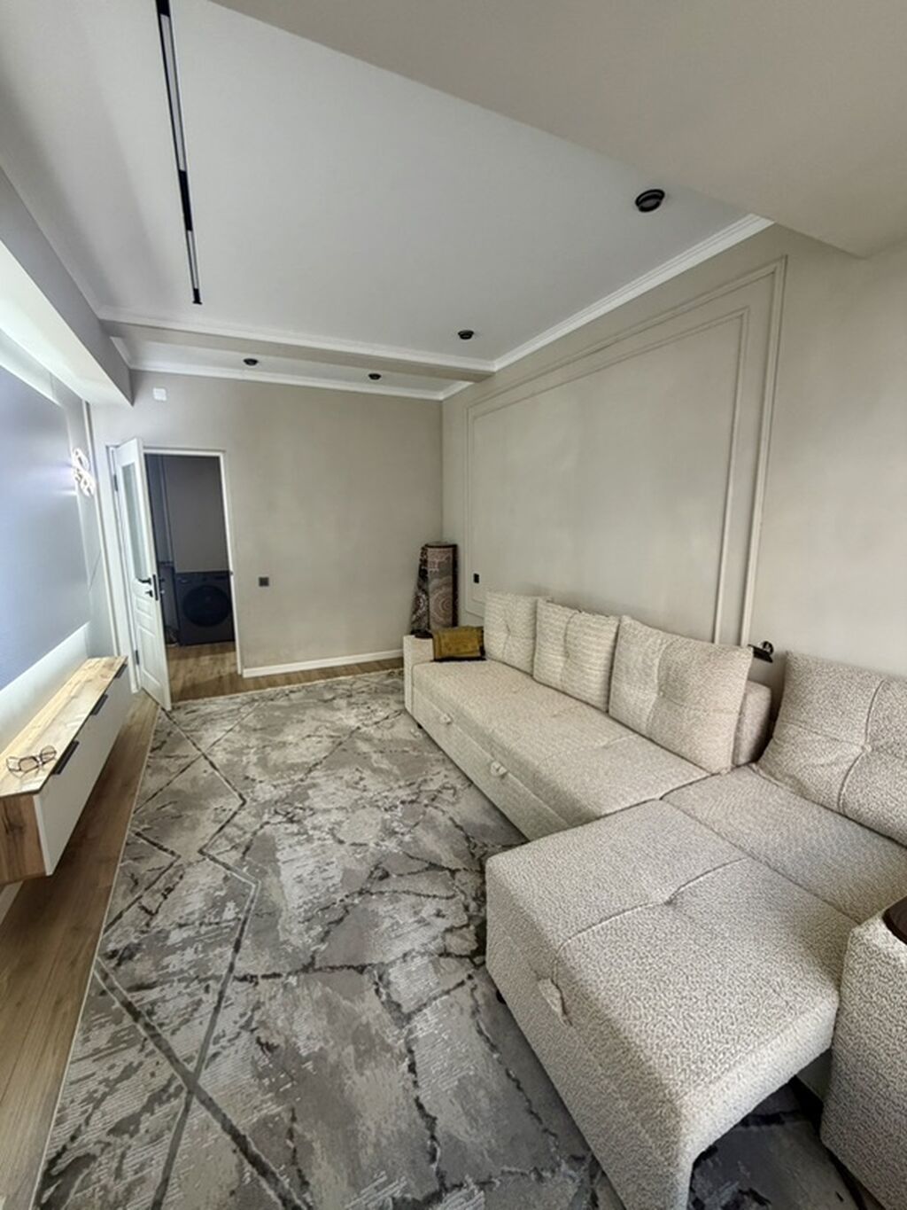 1 комната, 42 м², 7 мкр Элитка, 2 этаж, Свежий ремонт: фото 2