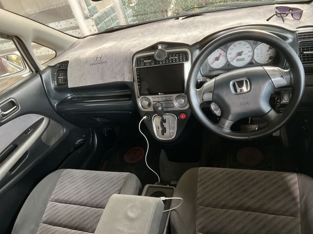 Honda Stream: 2005 г., 1.7 л, Автомат, Бензин, Минивэн: фото 4