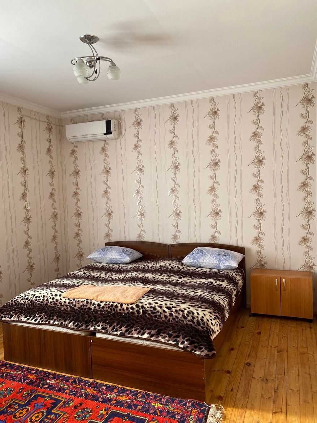 220 kv. m, 3 otaqlı, İnternet, Qaz, Su