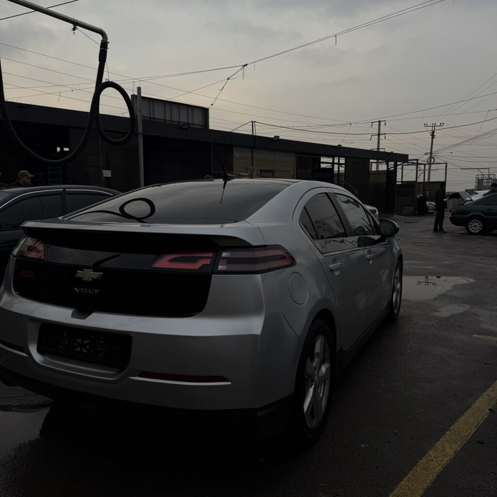 Chevrolet Volt: 2012 г., 1.4 л, Автомат, Гибрид, Хэтчбэк: фото 4