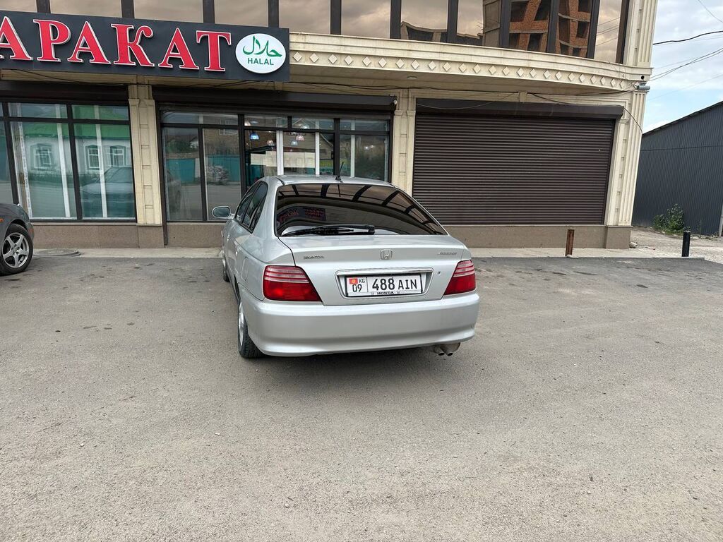 Honda Accord: 2000 г., 1.8 л, Механика, Бензин, Седан: фото 4