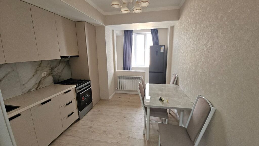 1 комната, 48 м², Пишпек Элитка, 10 этаж, Свежий ремонт: фото 2