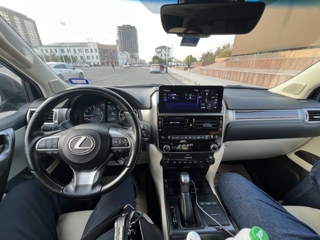 Lexus GX: 2022 г., 4.6 л, Автомат, Бензин, Внедорожник: фото 8