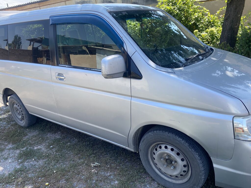 Honda Stepwgn: 2004 г., 2 л, Автомат, Газ, Минивэн: фото 2