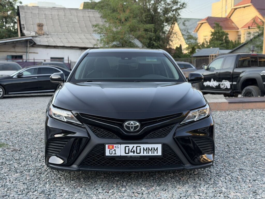 Toyota Camry: 2018 г., 2.5 л, Автомат, Бензин, Седан: фото 2
