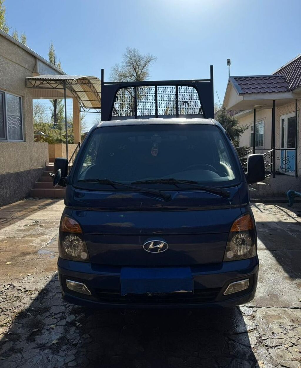 Hyundai Porter II — компактный грузовой автомобиль с удобной кабиной и: фото 1