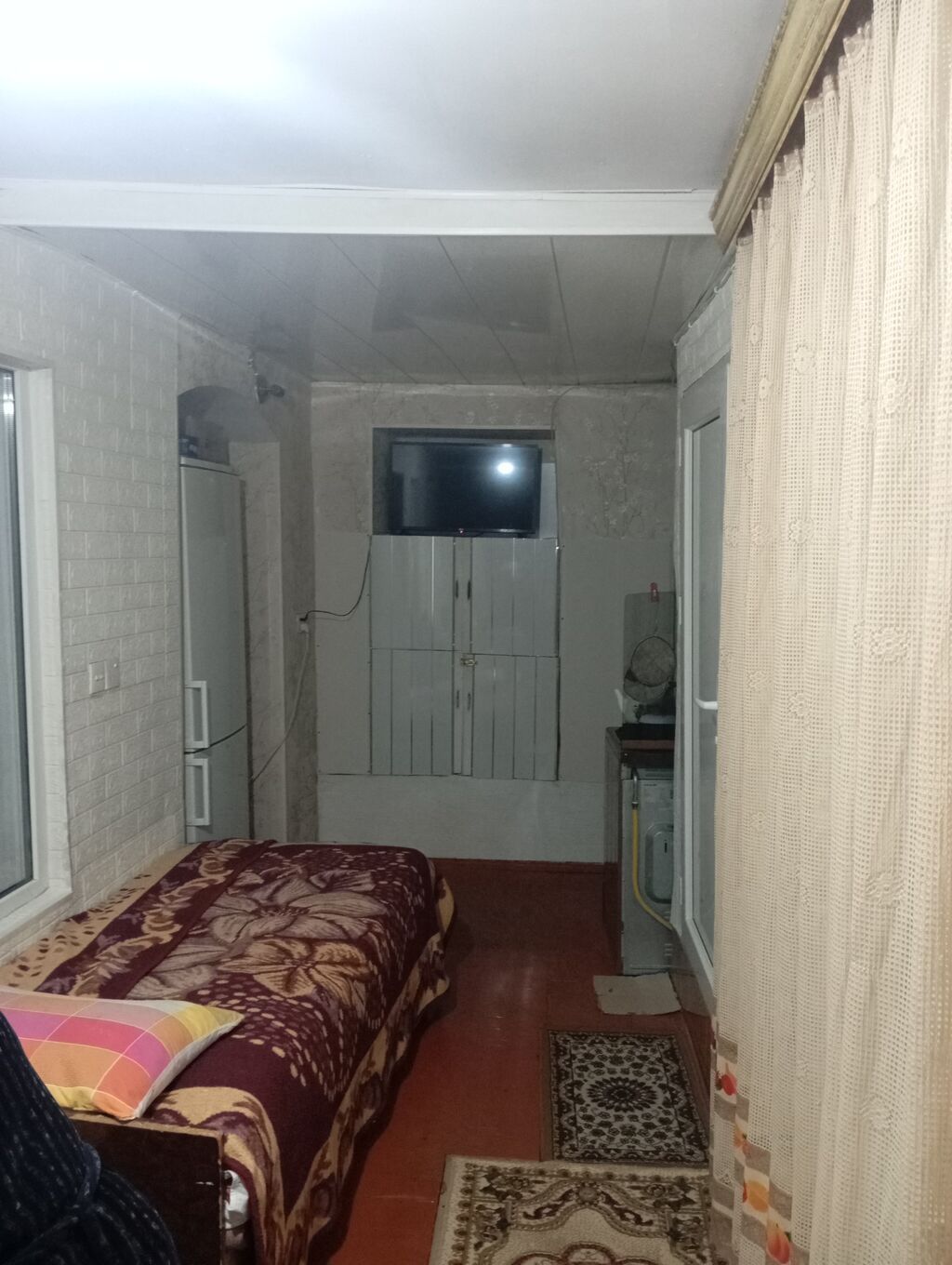 1 otaqlı34 kvm ümumi həyət evi satılir - Ayrı giriş: dəmir qapı