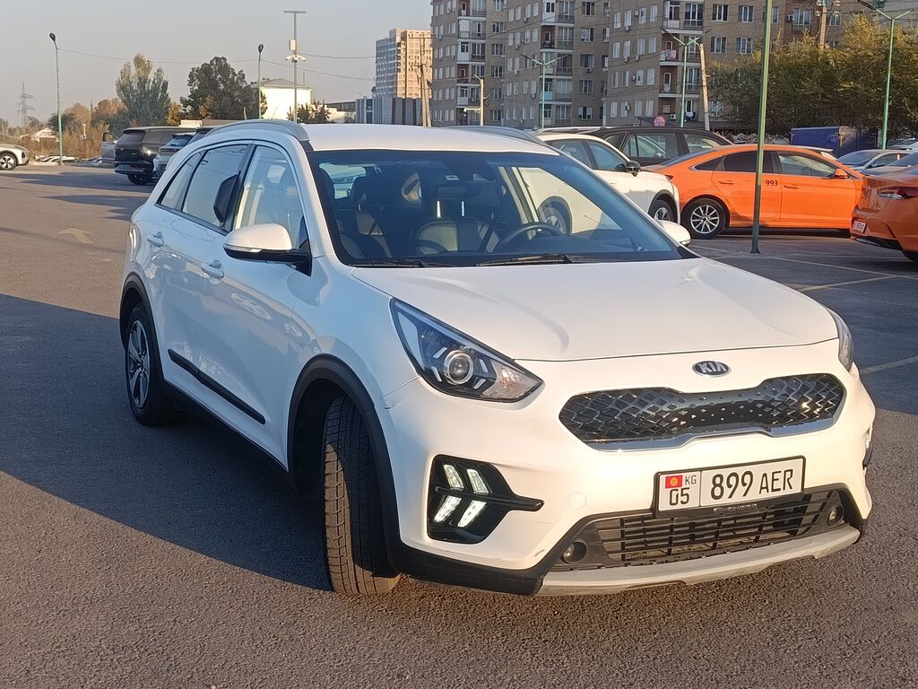 Kia Niro: 2020 г., 1.6 л, Автомат, Гибрид, Кроссовер: фото 6