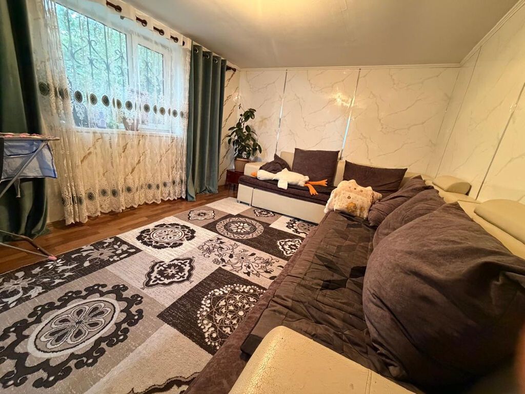 2 комнаты, 70 м², 4 соток, Бишкек, Рухий Мурас ж/м Риэлтор: фото 7
