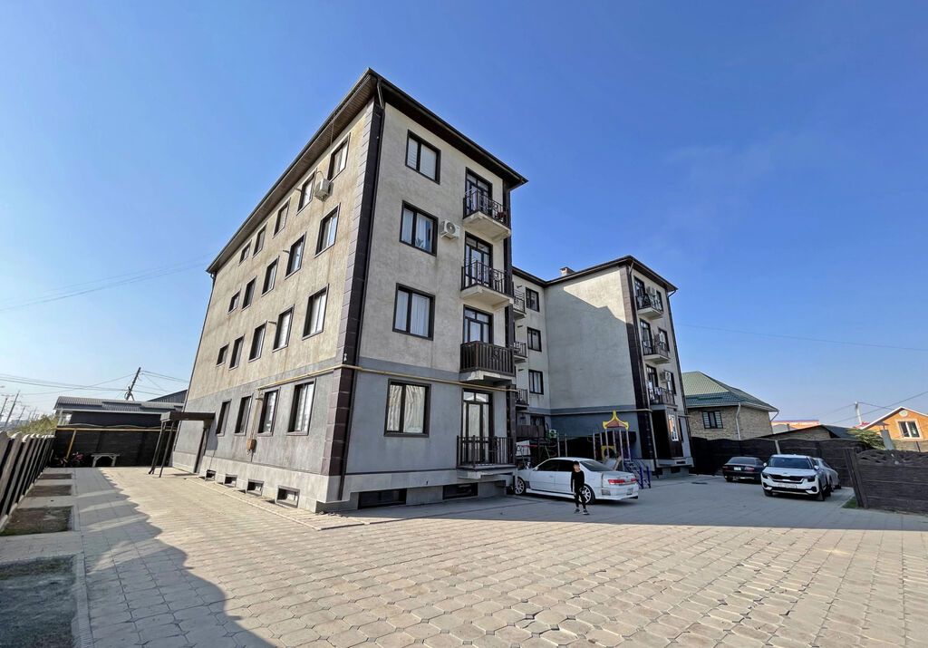 Студия, 38 м², Кара-Жыгач ж/м Элитка, 3 этаж, Дизайнерский ремонт: фото 1