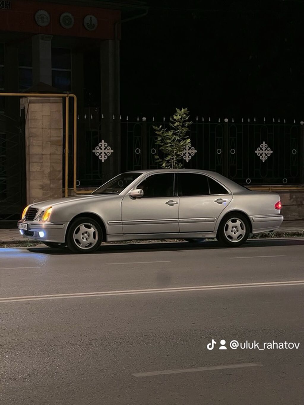 Mercedes-Benz E-Class: 2001 г., 3.2 л, Автомат, Бензин, Седан: фото 4