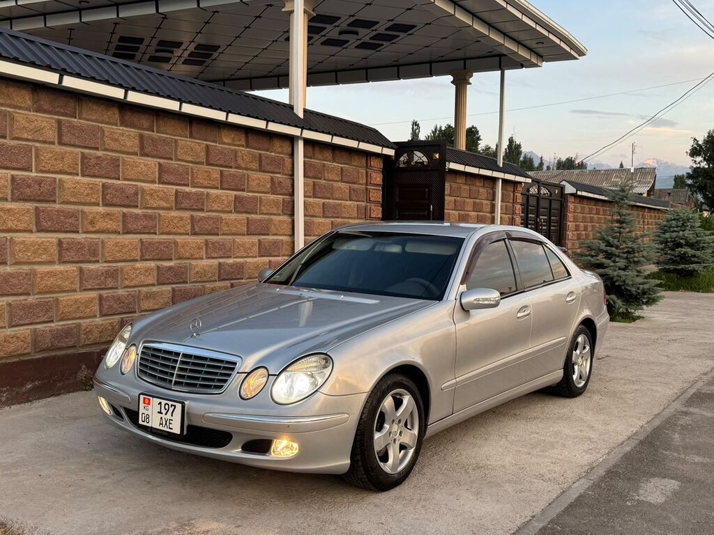 Mercedes-Benz E-Class: 2002 г., 2.6 л, Механика, Бензин, Седан: фото 2