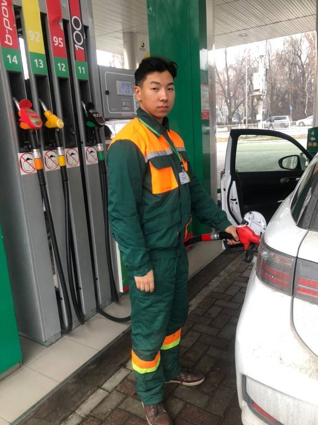 Требуется кассир на АЗС «Партнёр Нефть»: фото 7