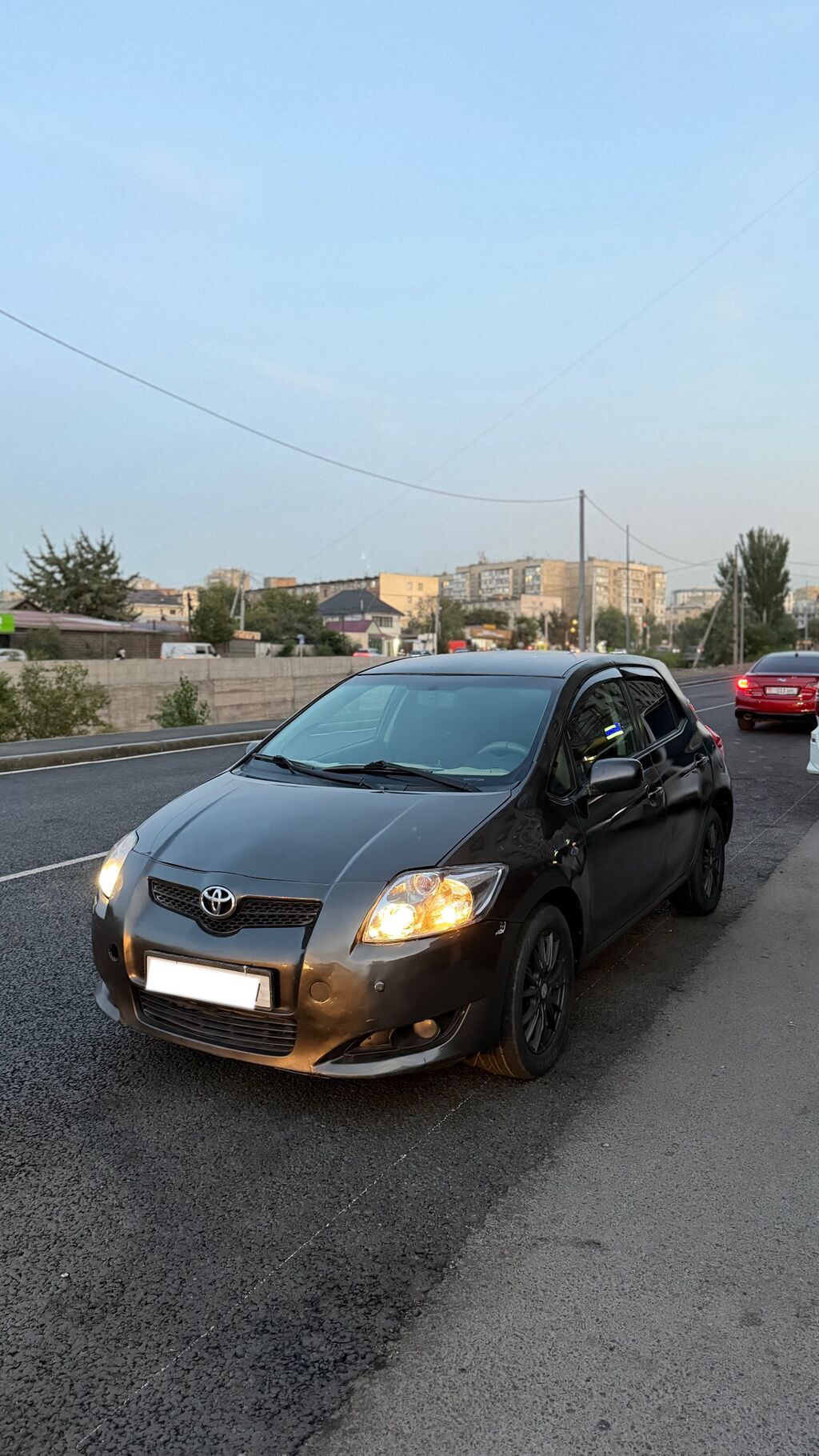 Toyota Auris: 2007 г., 1.5 л, Вариатор, Бензин, Хэтчбэк: фото 2