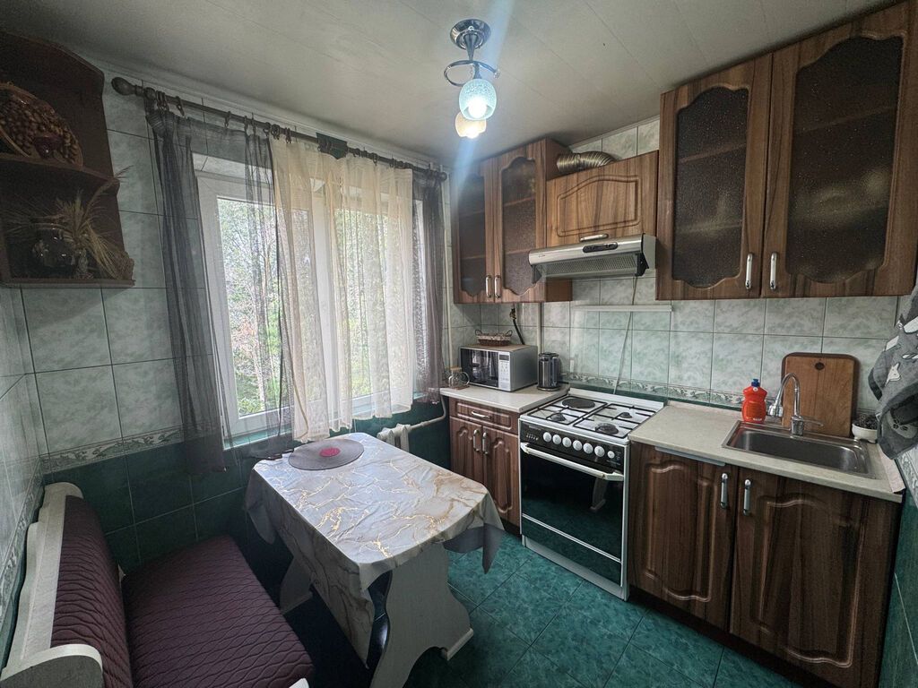 3 комнаты, 66 м², 8 мкр 104 серия, 3 этаж, Евроремонт: фото 7