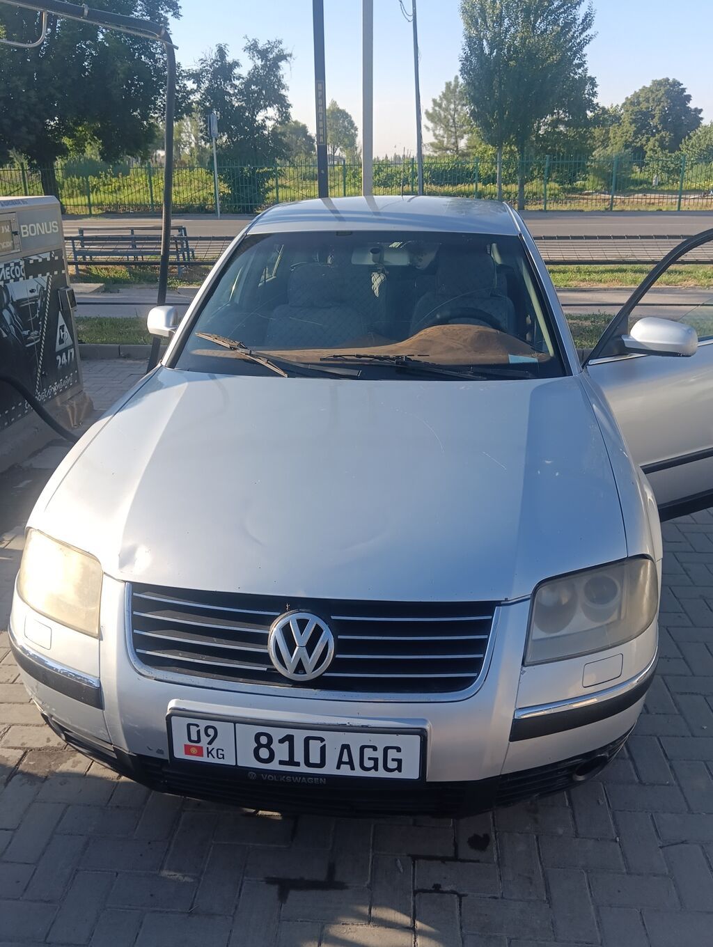 Volkswagen Passat: 2002 г., 2 л, Механика, Бензин, Седан: фото 1