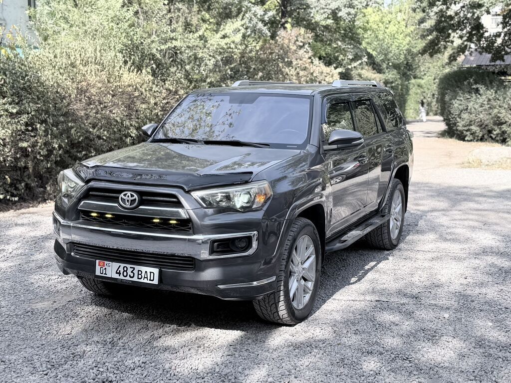 Toyota 4Runner: 2016 г., 4 л, Автомат, Бензин, Внедорожник: фото 1