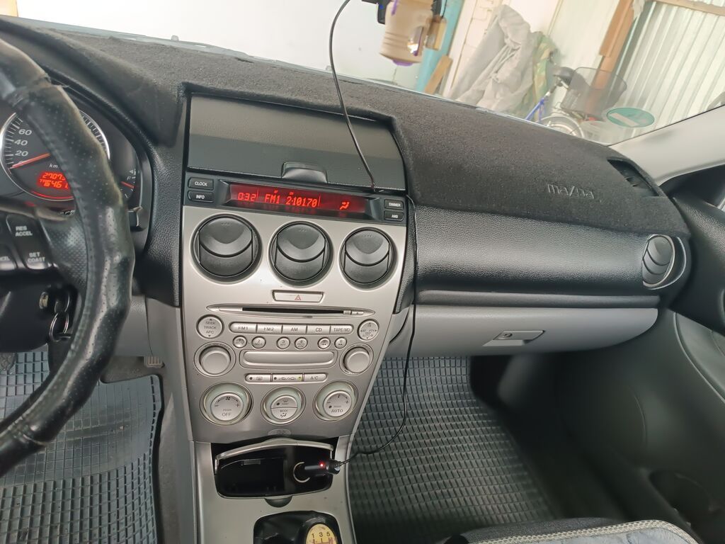 Mazda 6: 2003 г., 0.2 л, Механика, Бензин, Седан: фото 6