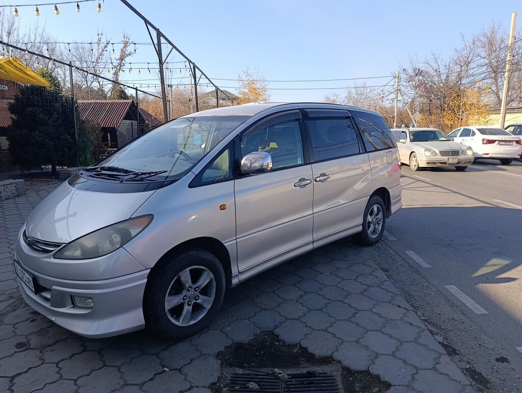 Toyota Estima 2002 г., 3 л, бензин: фото 4