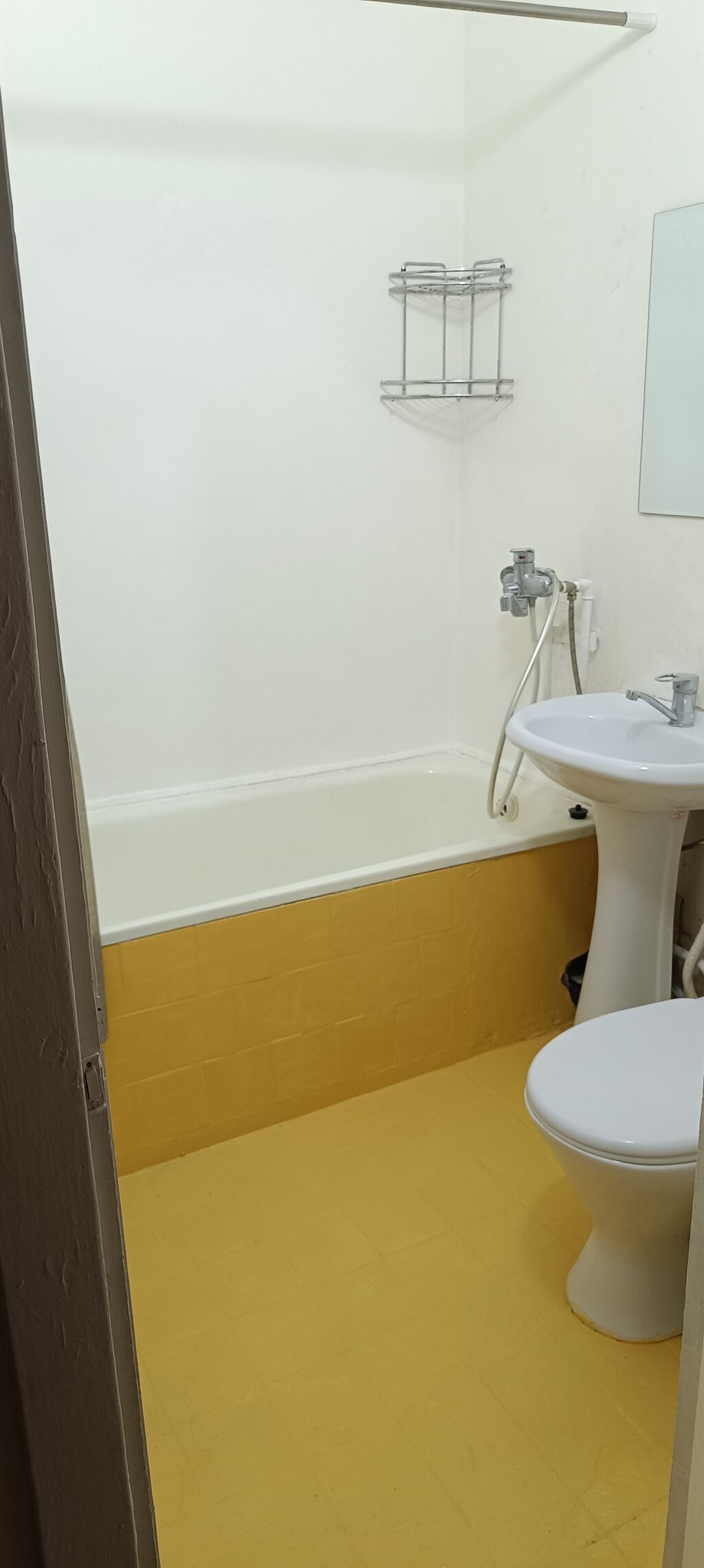 1 комната, 35 м², 12 мкр 106 серия улучшенная, 6 этаж, Косметический ремонт: фото 6