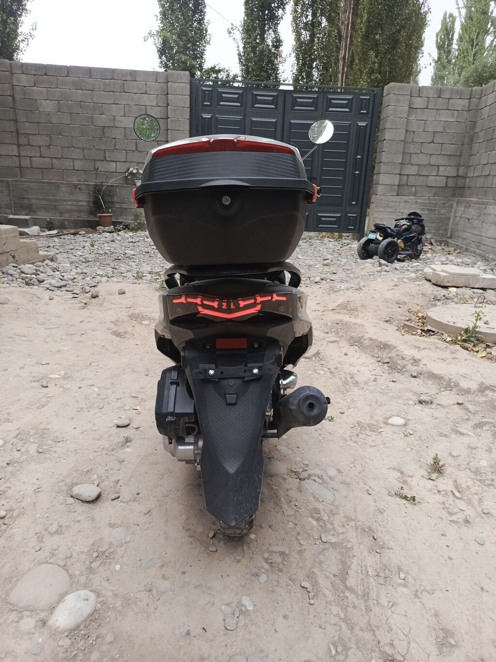Скутер 49cc, бензиновый, автомат (вариатор). Особенности и: фото 3