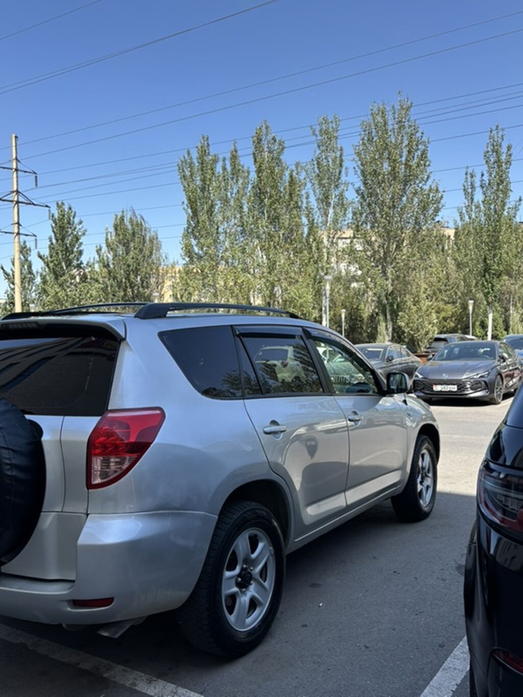 Toyota RAV4: 2006 г., 2.4 л, Автомат, Бензин, Кроссовер: фото 2