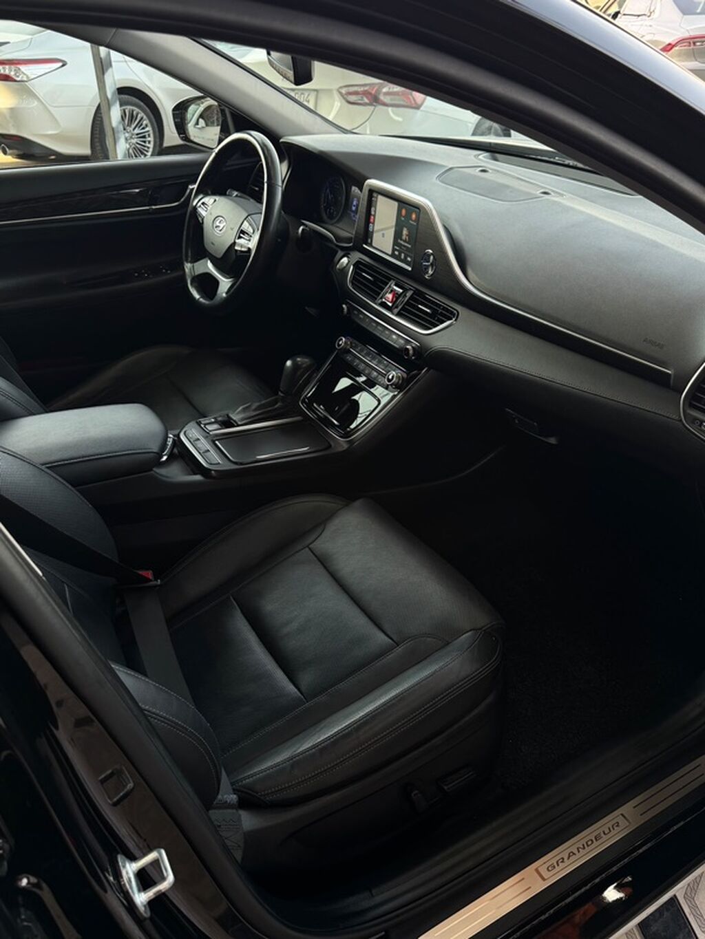 Hyundai Grandeur: 2019 г., 2.4 л, Автомат, Гибрид, Седан: фото 7