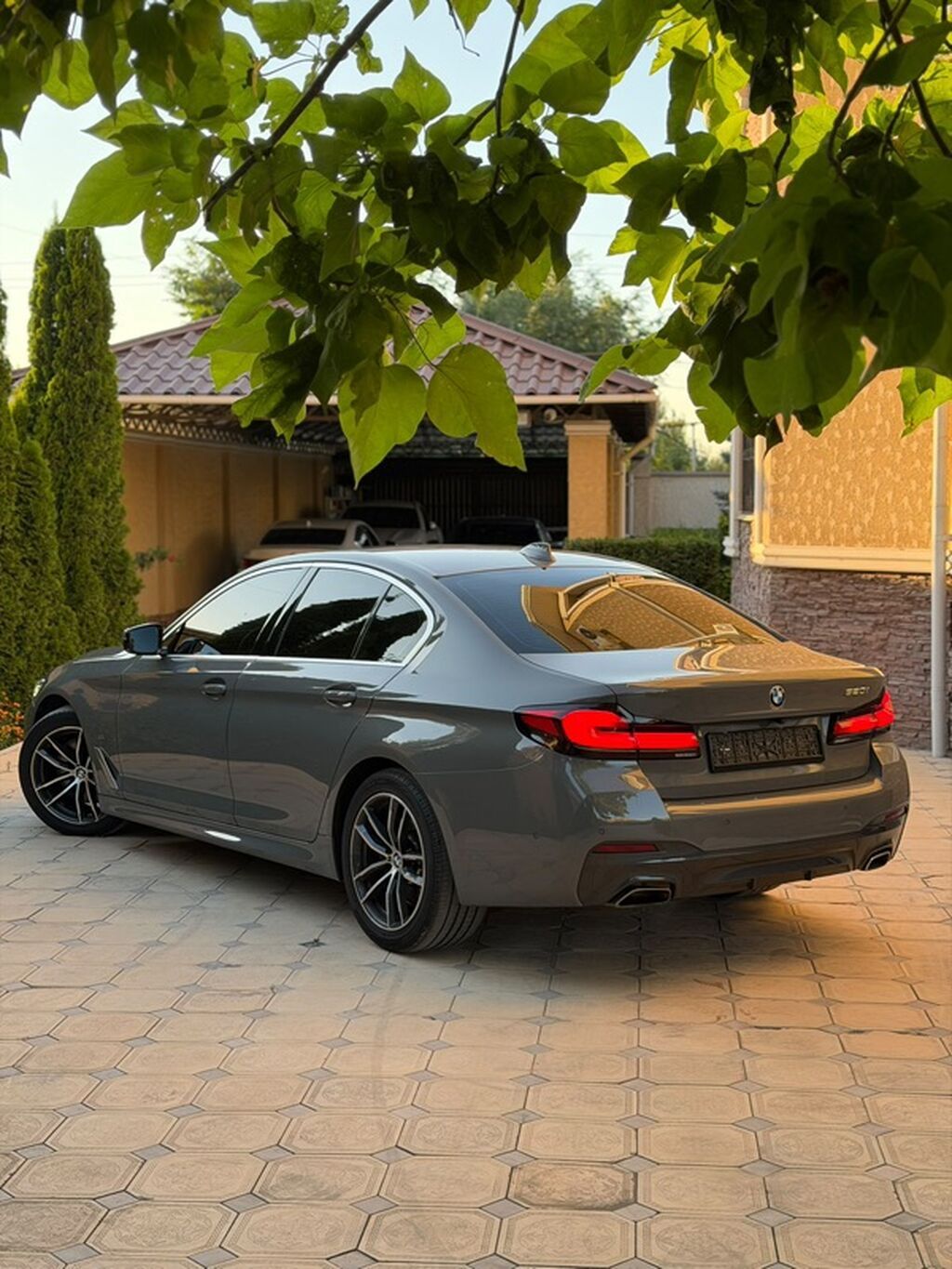 BMW 5 series: 2022 г., 2 л, Автомат, Бензин, Седан: фото 3