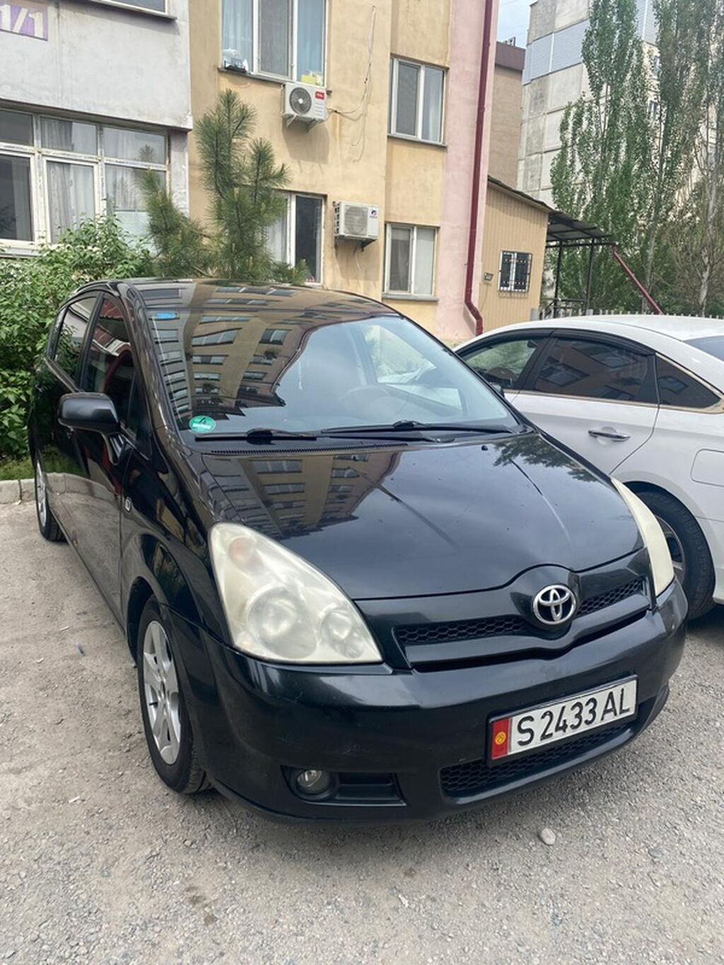 Toyota Corolla Verso: 2004 г., Робот, Бензин, Минивэн: фото 2