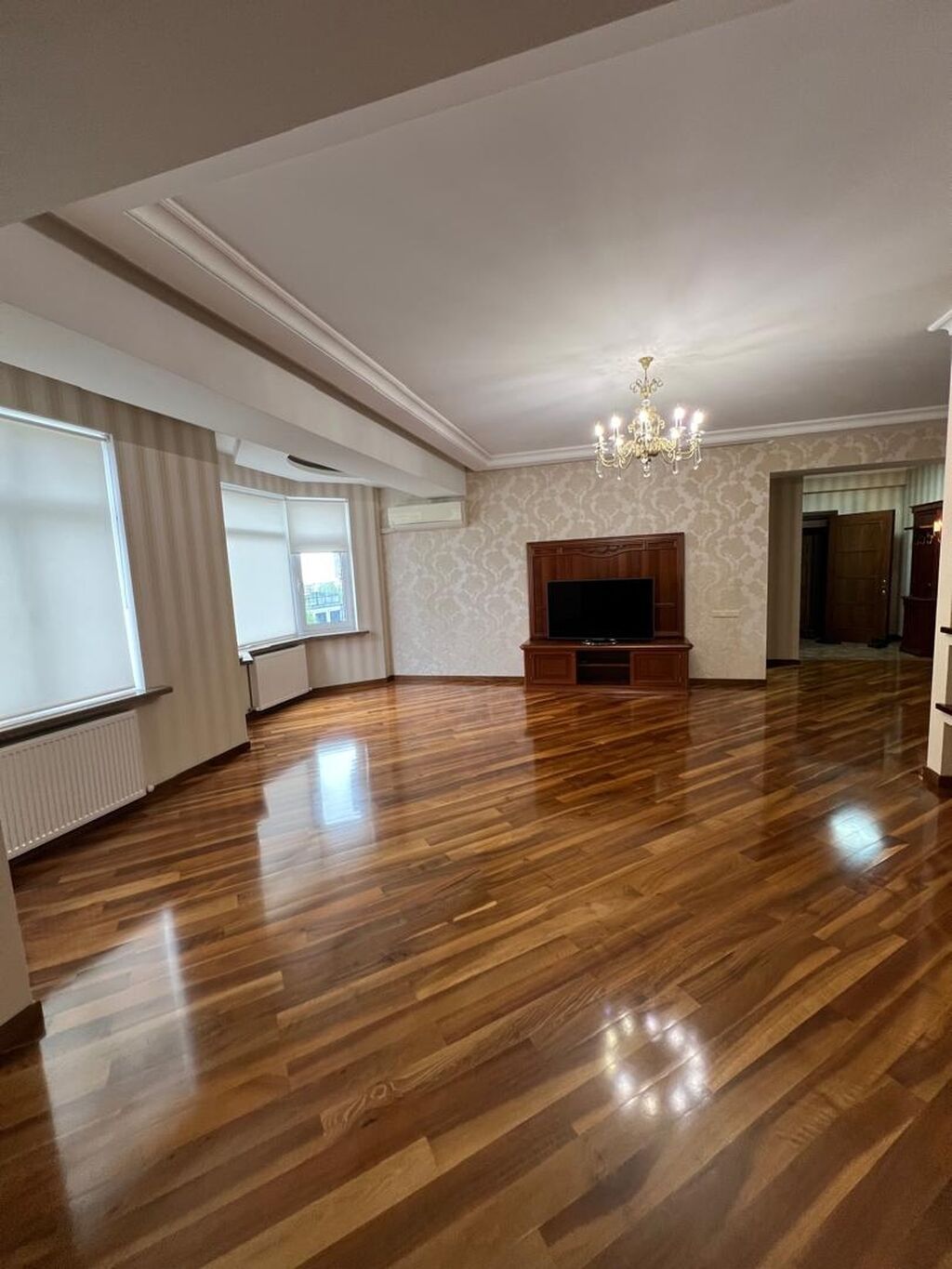 4 комнаты, 240 м², Южная Магистраль Элитка, 5 этаж, Дизайнерский ремонт: фото 2