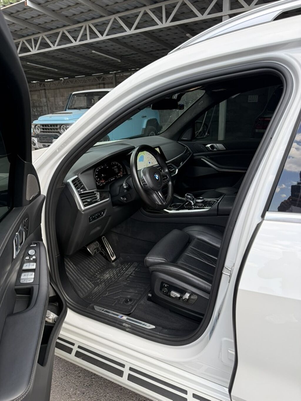 BMW X7: 2021 г., Автомат, Бензин, Внедорожник: фото 4