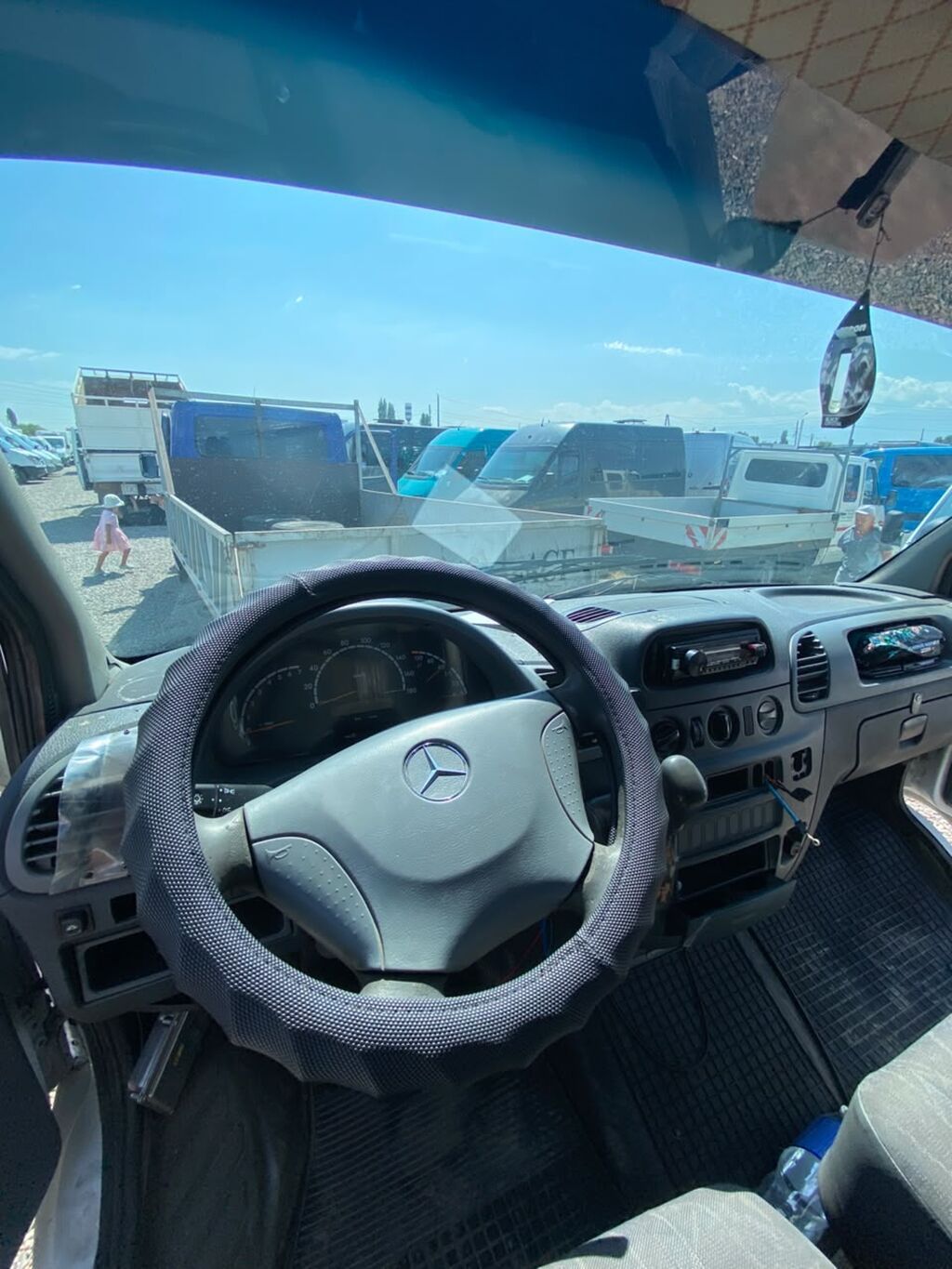Грузовой фургон Mercedes‑Benz Sprinter, длинная база: фото 3