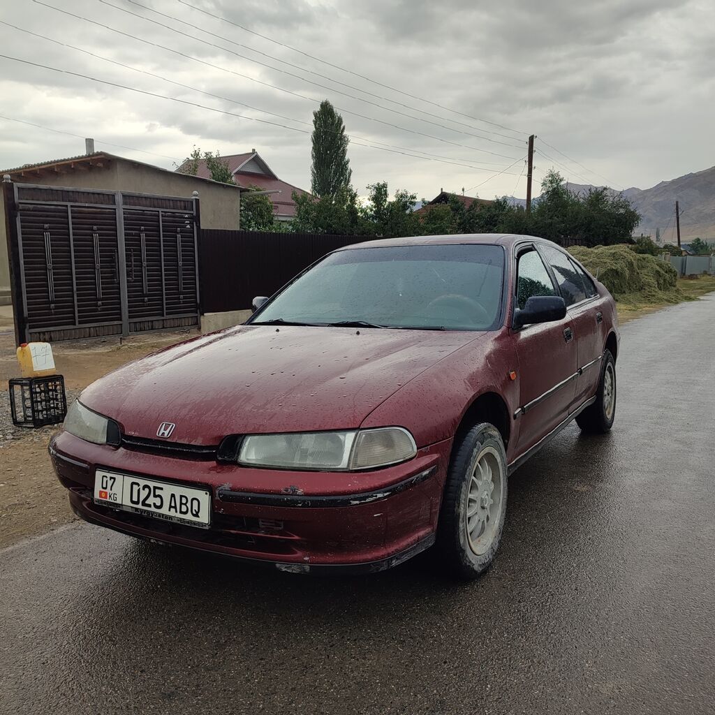 Honda Accord: 1994 г., 2 л, Механика, Бензин, Седан: фото 5