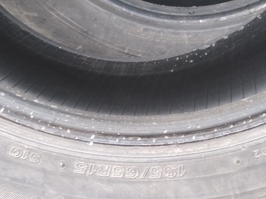 Шины 195 / 65 / R 15, Зима, Б/у, Пара, Легковые, Япония, Bridgestone: фото 2