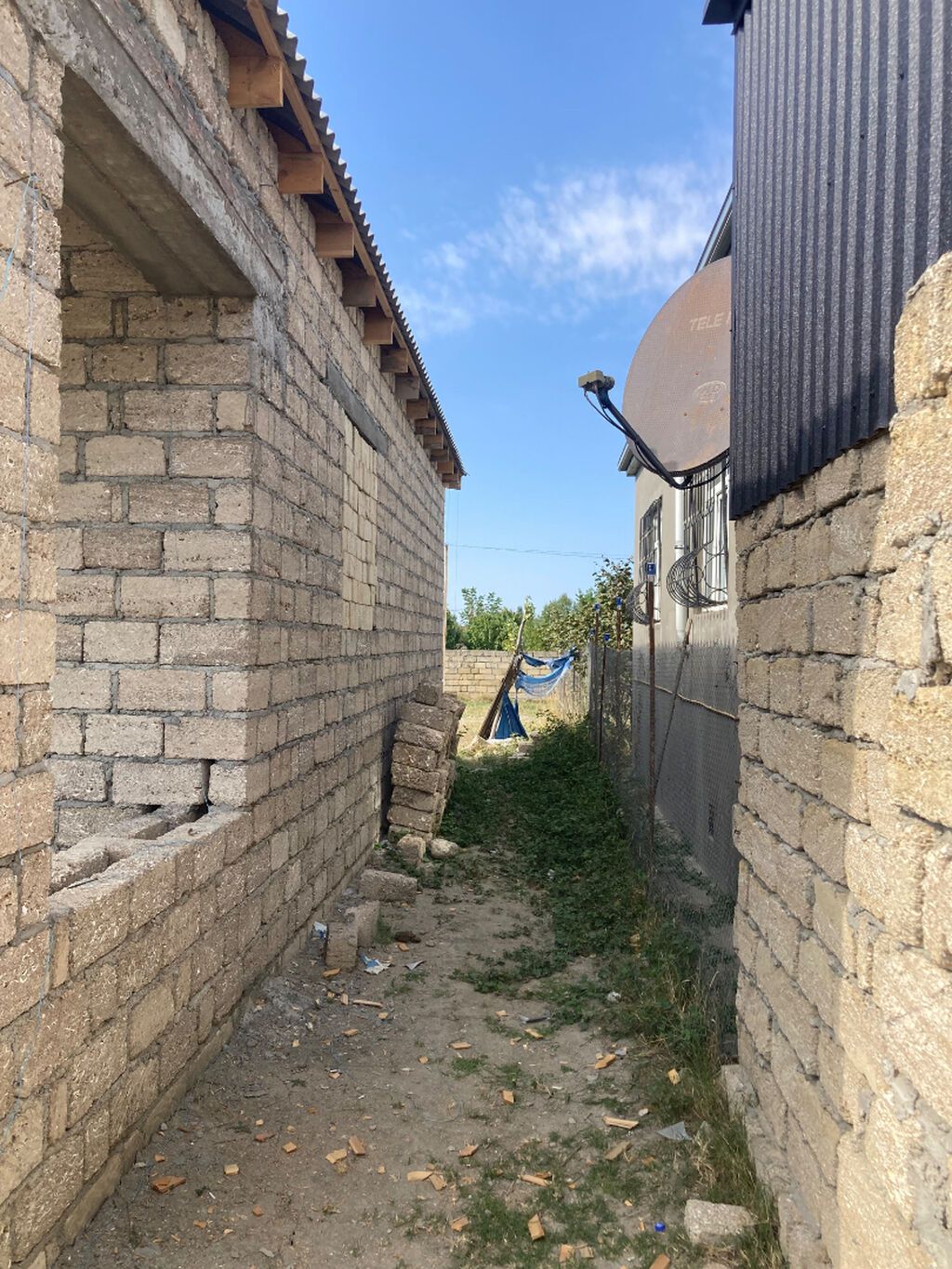 4 otaqlı, 99 kv. m, Kredit yoxdur, Təmirsiz