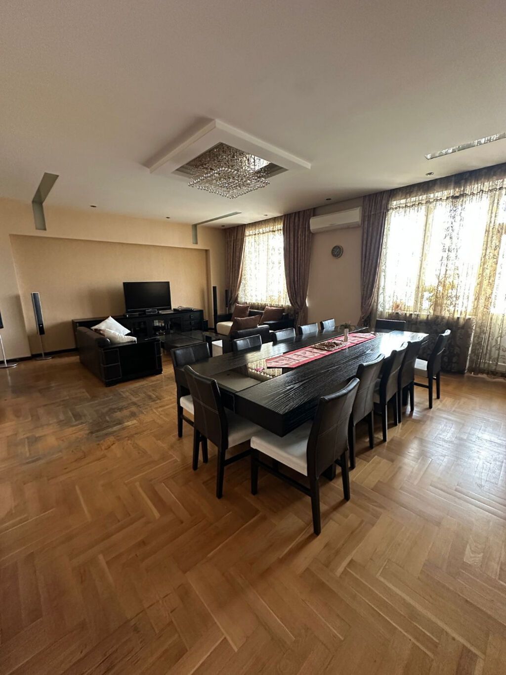 3 otaqlı, Yeni tikili, 172 kv. m