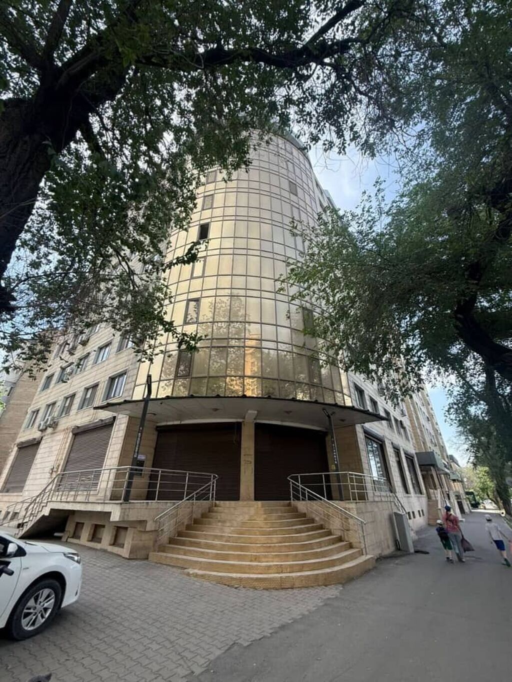 4 комнаты, 122 м², Элитка, 8 этаж, Евроремонт — фото 1