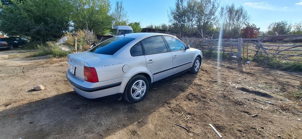 Volkswagen Passat: 1997 г., 1.8 л, Механика, Бензин, Седан: фото 2