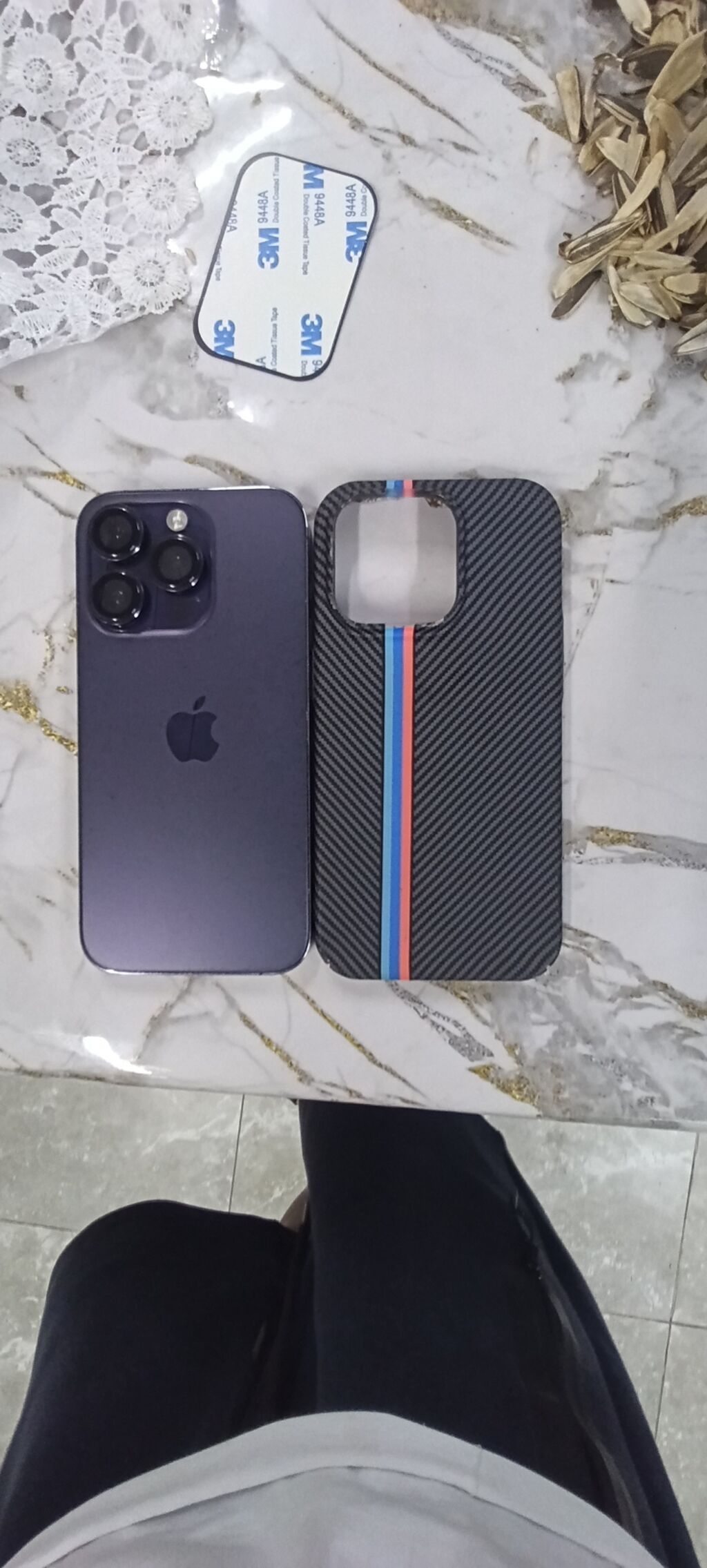 IPhone 14 Pro, Б/у, 256 ГБ, Deep Purple, Зарядное устройство, Защитное стекло, Чехол, 70 %: фото 1