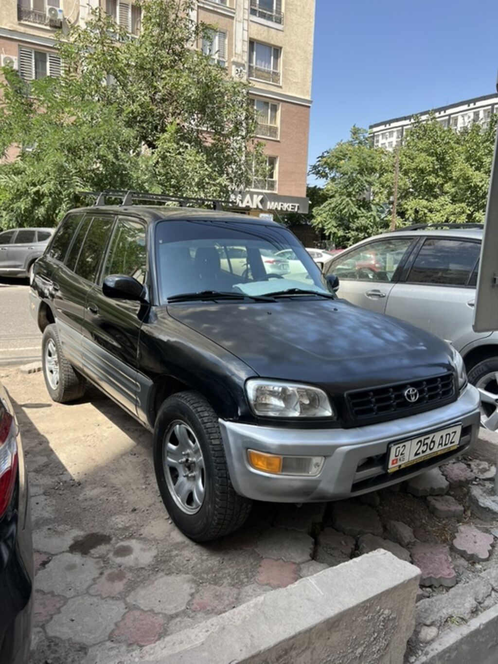 Toyota RAV4: 1999 г., 2 л, Автомат, Бензин, Кроссовер: фото 2