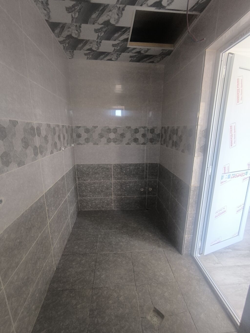 3 otaqlı, 70 kv. m, Yeni təmirli