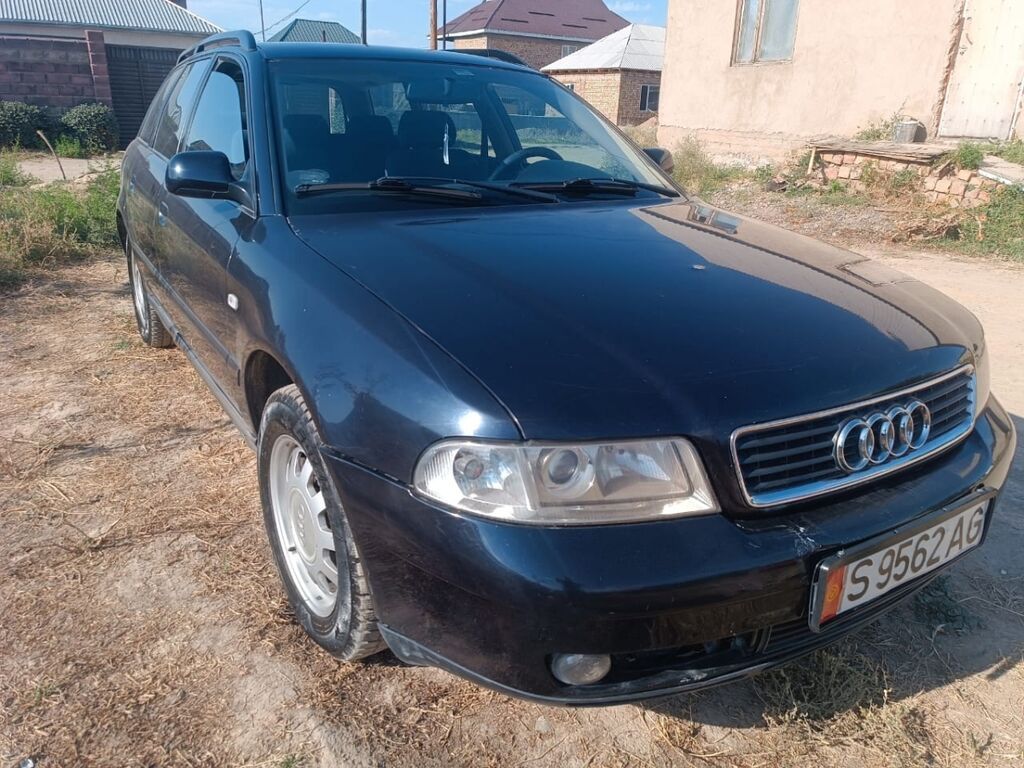 Audi A4 Avant 2000 г., 2.4 л, автомат: фото 1