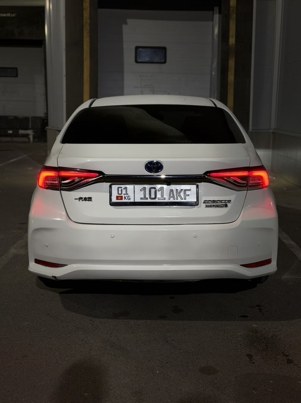 Toyota Corolla: 2021 г., 1.8 л, Вариатор, Гибрид, Седан: фото 5