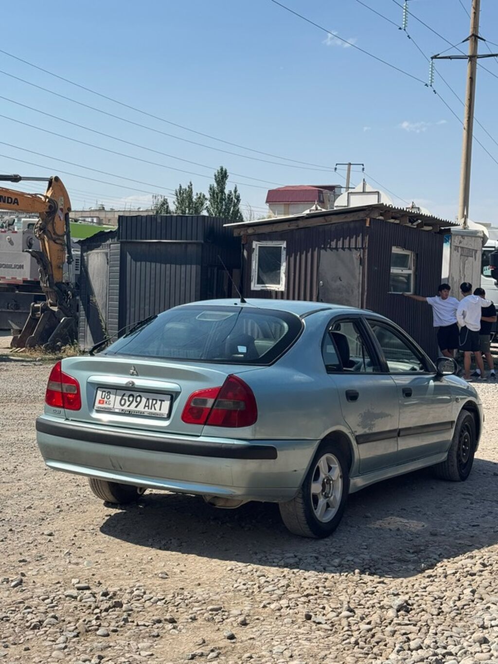 Mitsubishi Carisma: 2003 г., 1.8 л, Механика, Бензин, Седан: фото 2