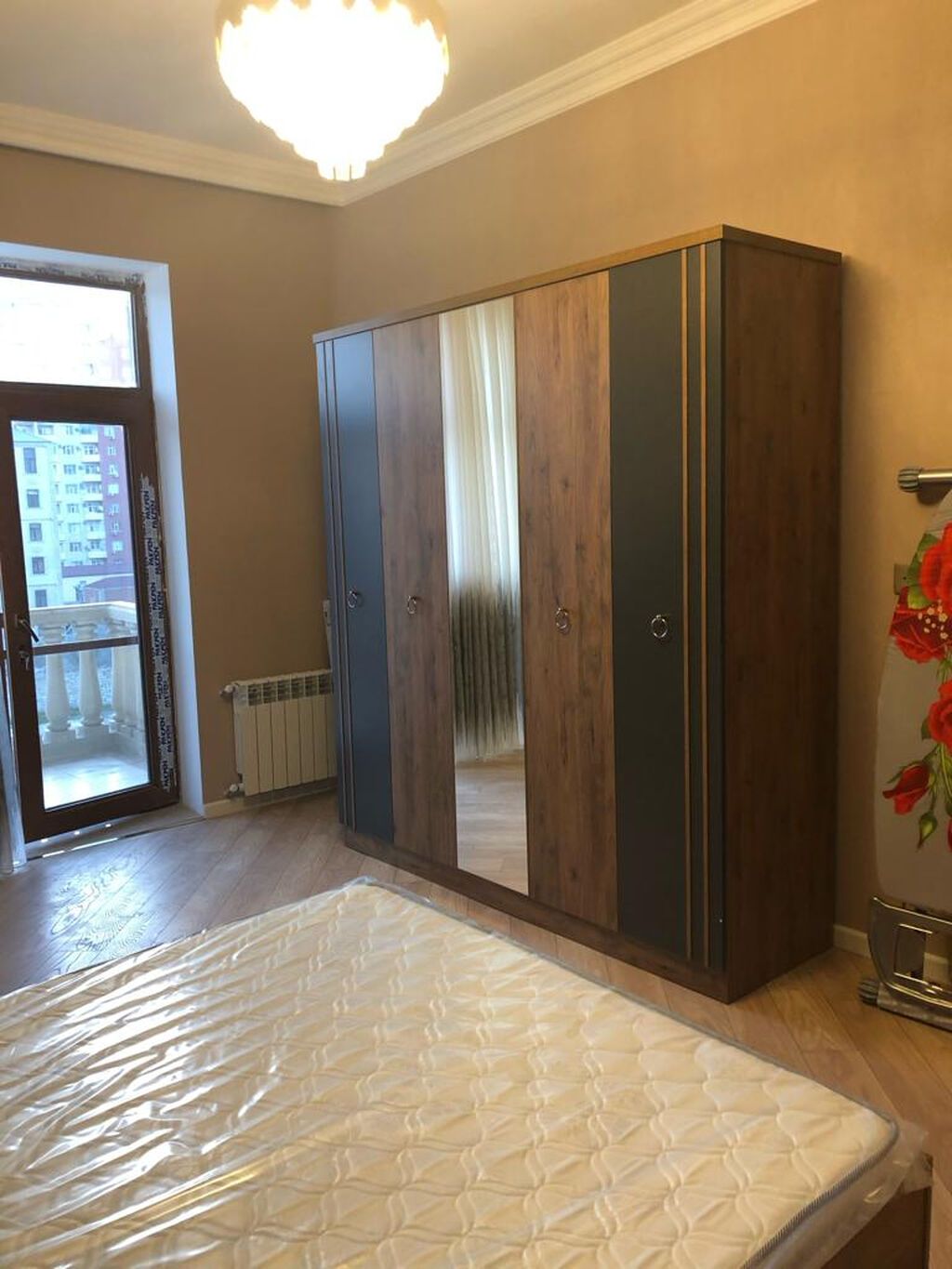 Ağ Şəhərdə – Kirayə mənzil - 2 otaq, 100 m² - 3/7 mərtəbə - Premium
