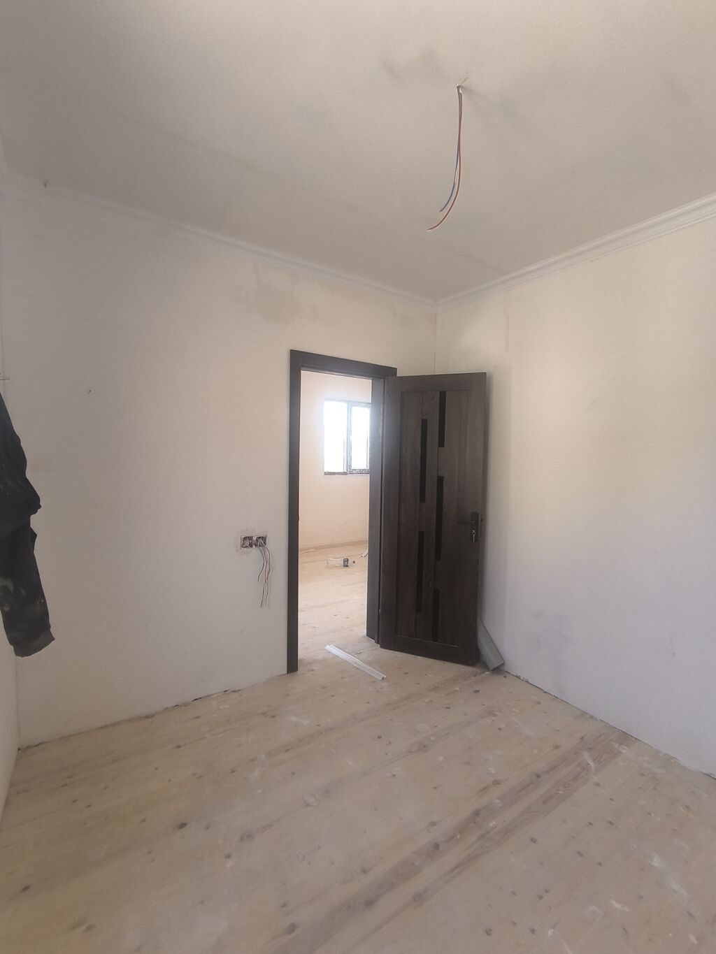 Kupçalı Abşeron rayon Hokumeli Qobu yolunda yaşayış əhatəsində